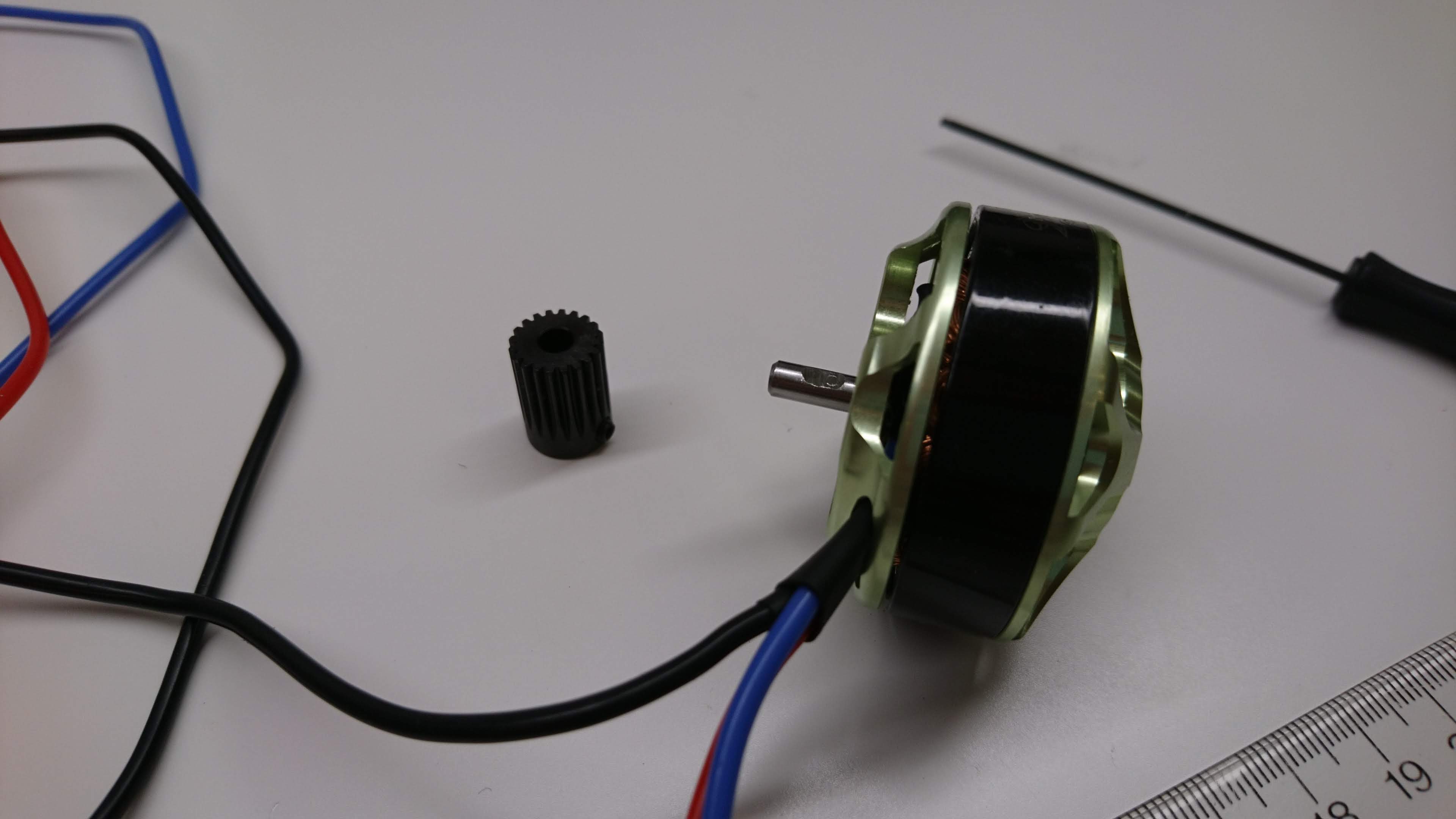 New shaft installed, with spur gear alongside