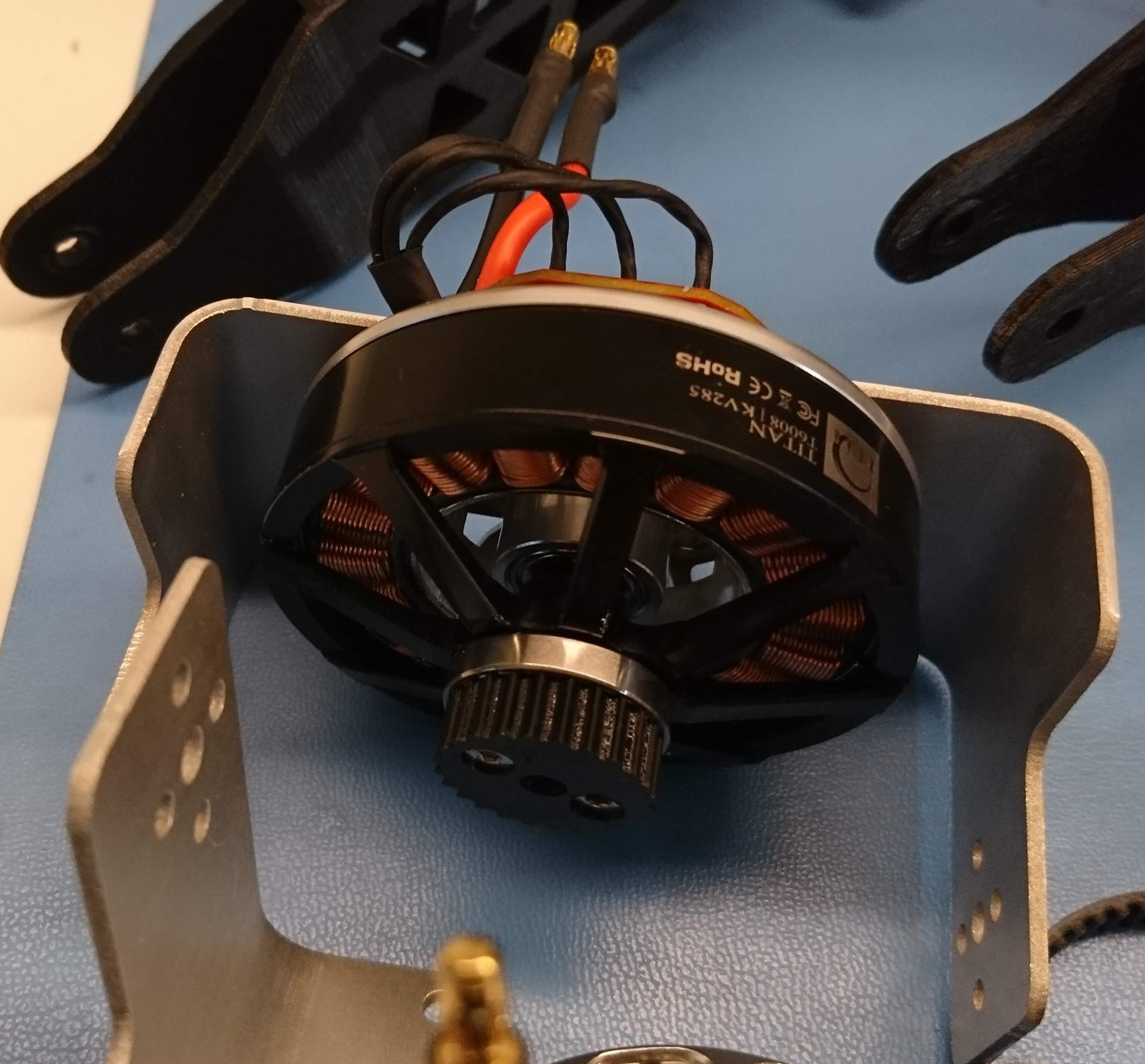 Upper pulley close-up