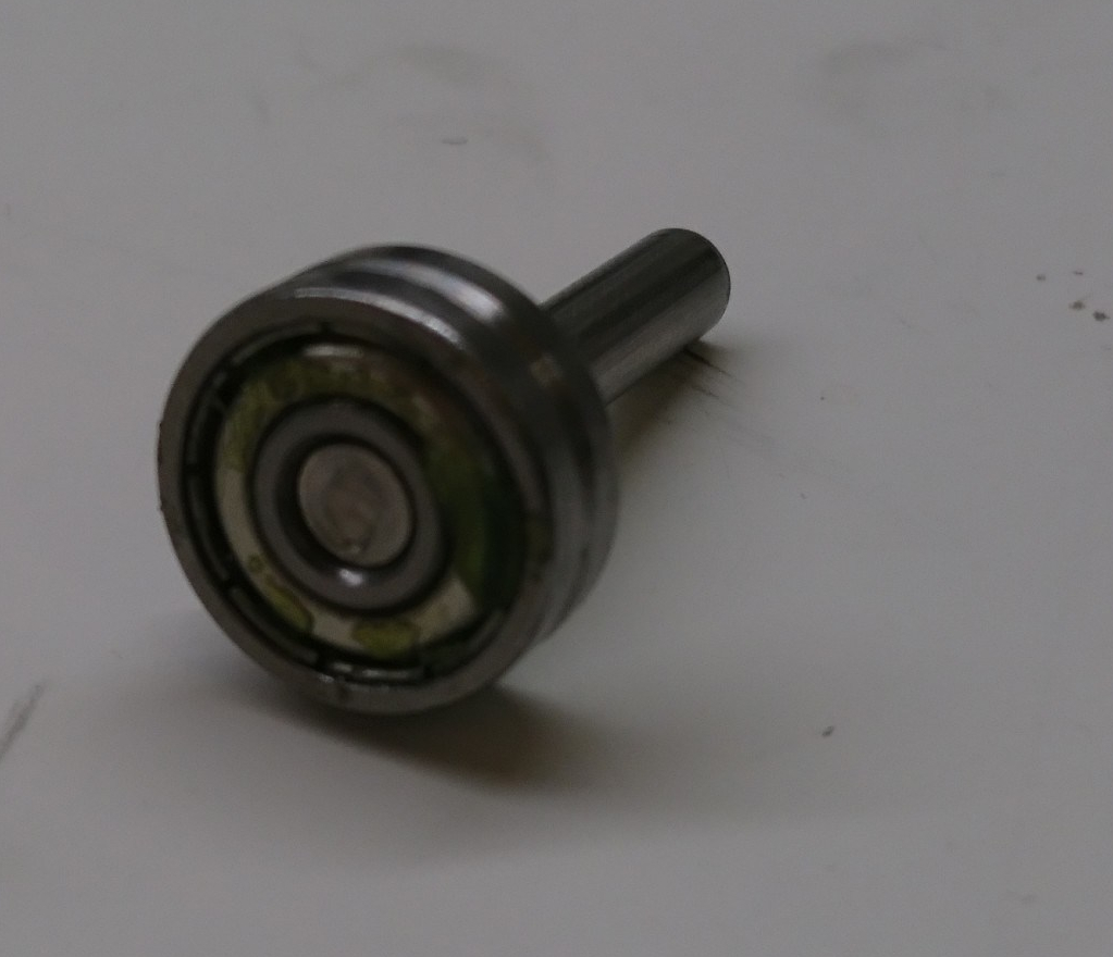 Output shaft and bearing… note the green retaining compound everywhere