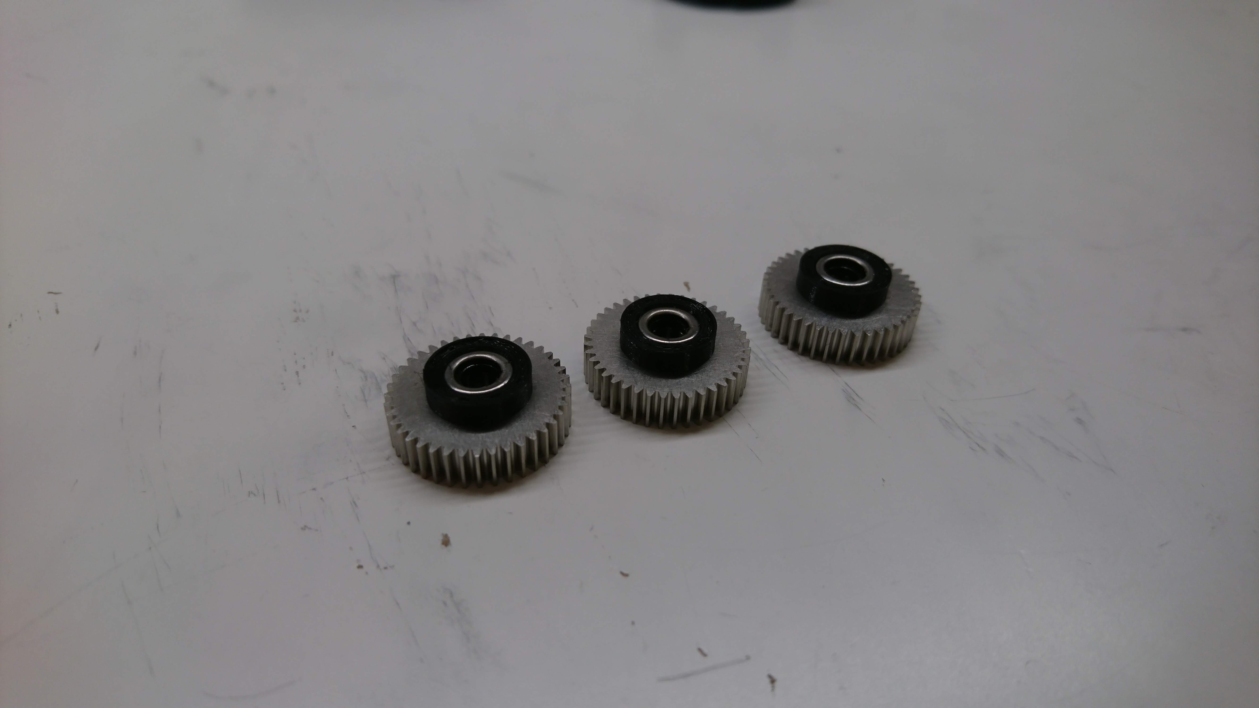 Planets assembled with spacer and bearing